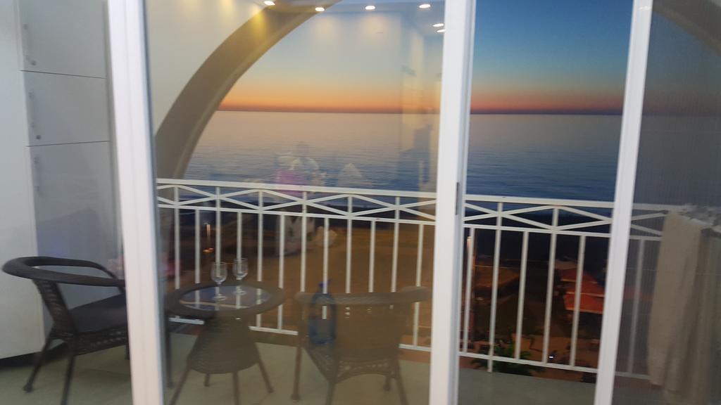 Apartment Magnolia Seaside Batumi Luaran gambar