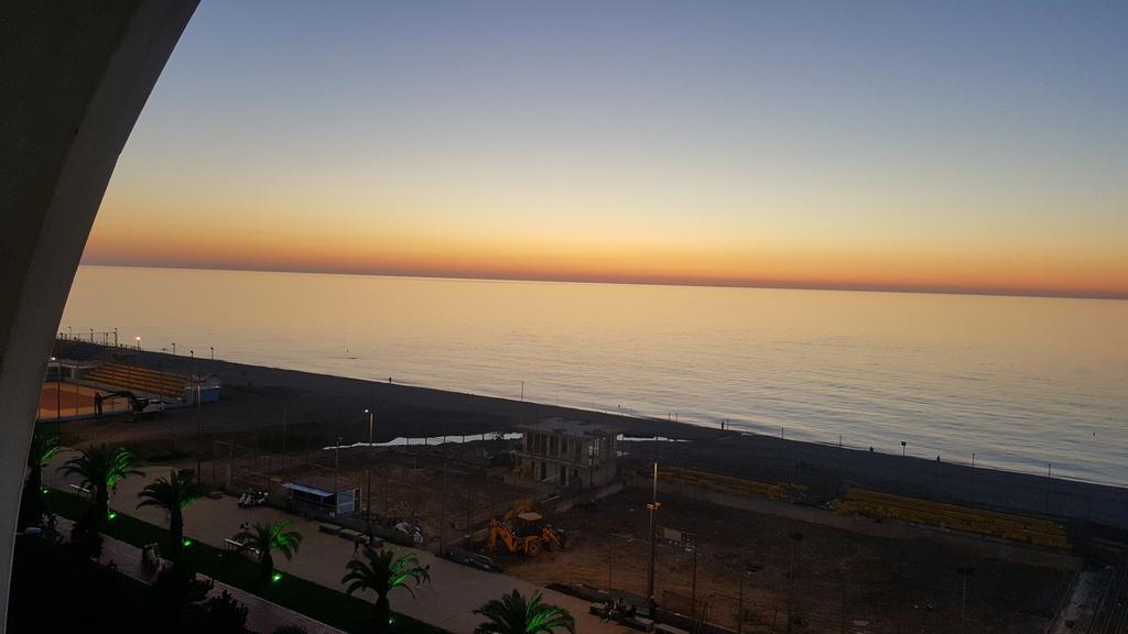 Apartment Magnolia Seaside Batumi Luaran gambar