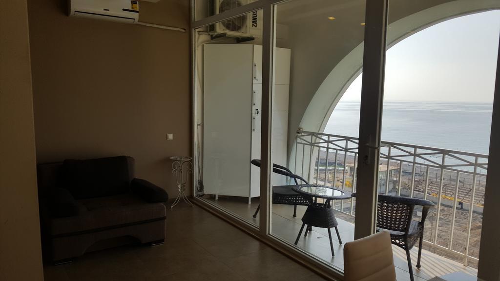 Apartment Magnolia Seaside Batumi Luaran gambar